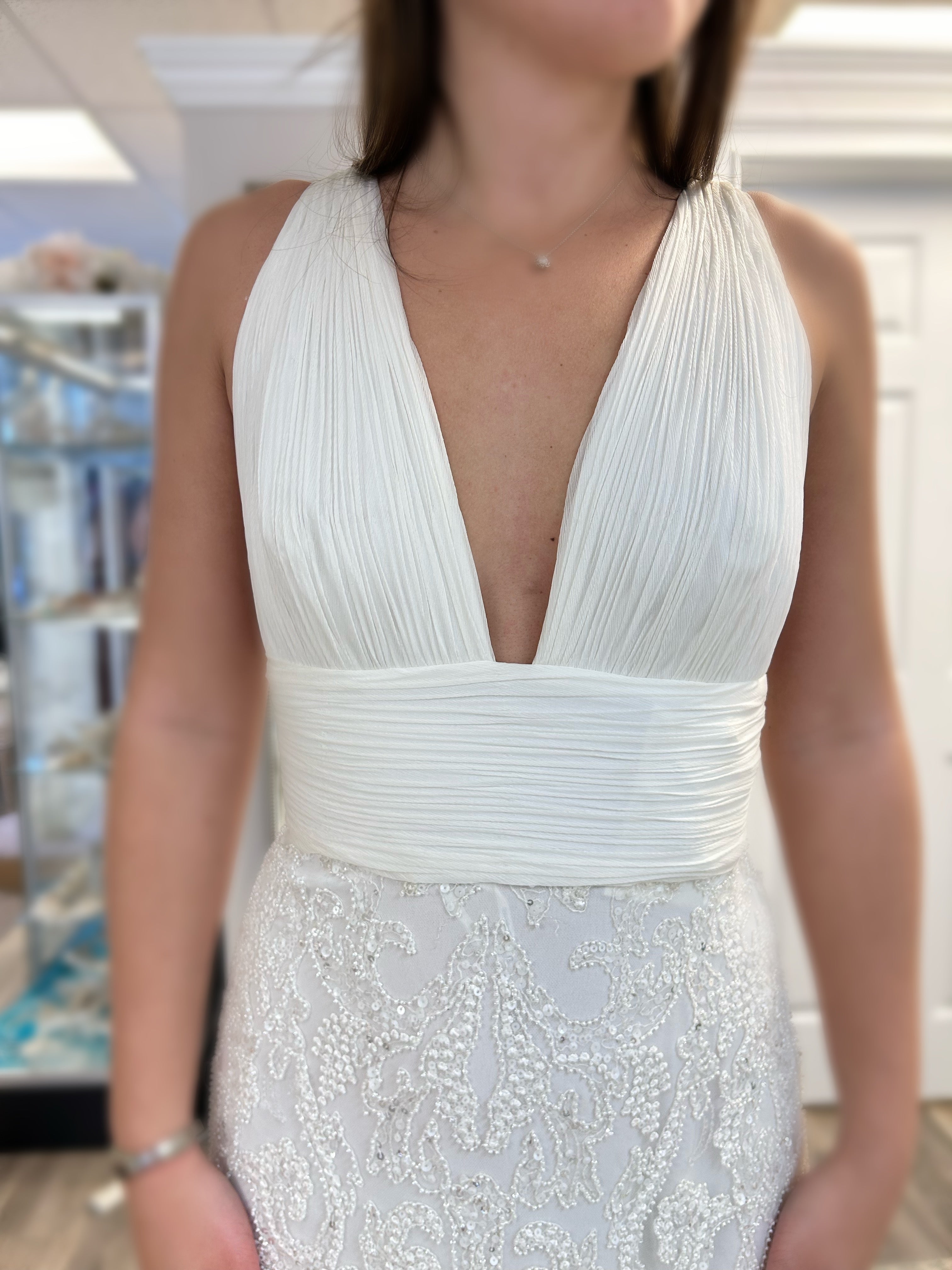 Atelier Pronovias 'Cannes' Wedding Dress Sample