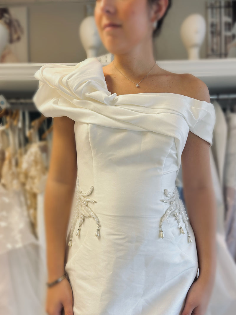 Terani Couture 2011C2009 Short Wedding Dress Sample