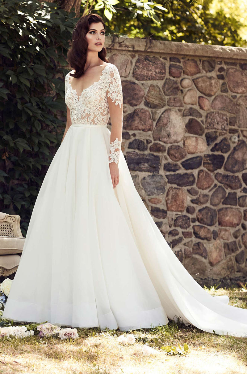 Paloma Blanca 4744 Wedding Dress Sample