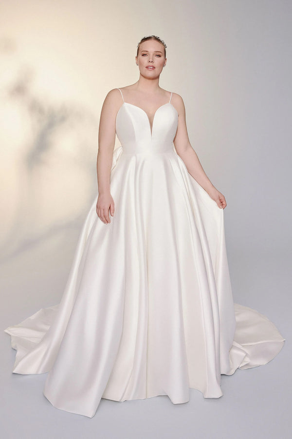 Justin Alexander Signature 99142 Dress Sample