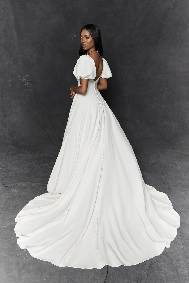 Justin Alexander Signautre 99257 Wedding Dress Sample