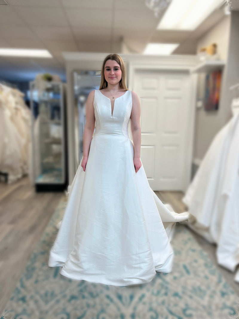 Justin Alexander 99145 Wedding Dress Sample