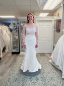 Lea-Ann Belter 'Miranda' Wedding Dress Sample
