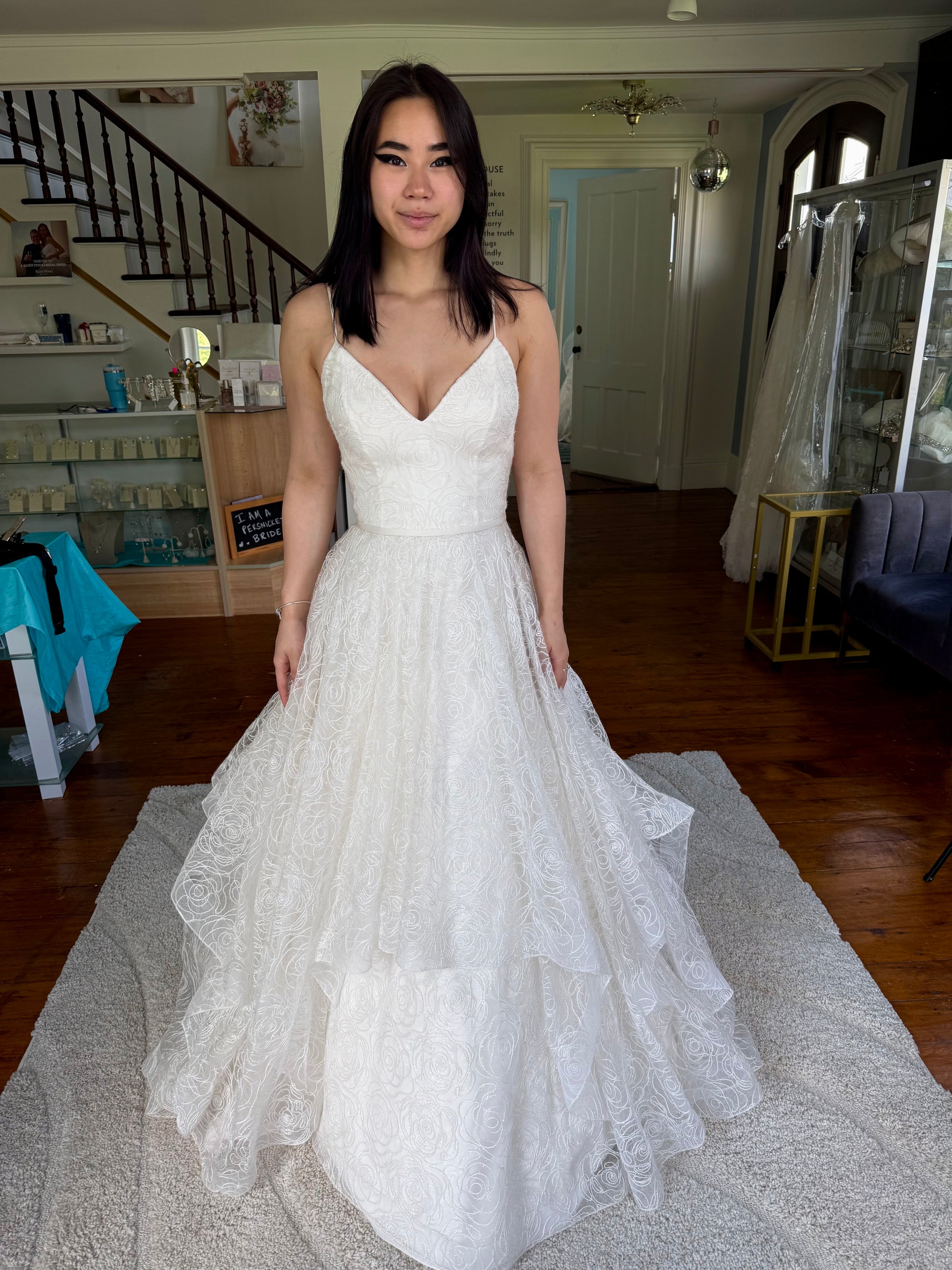 Paloma Blanca 4858 Wedding Dress Sample