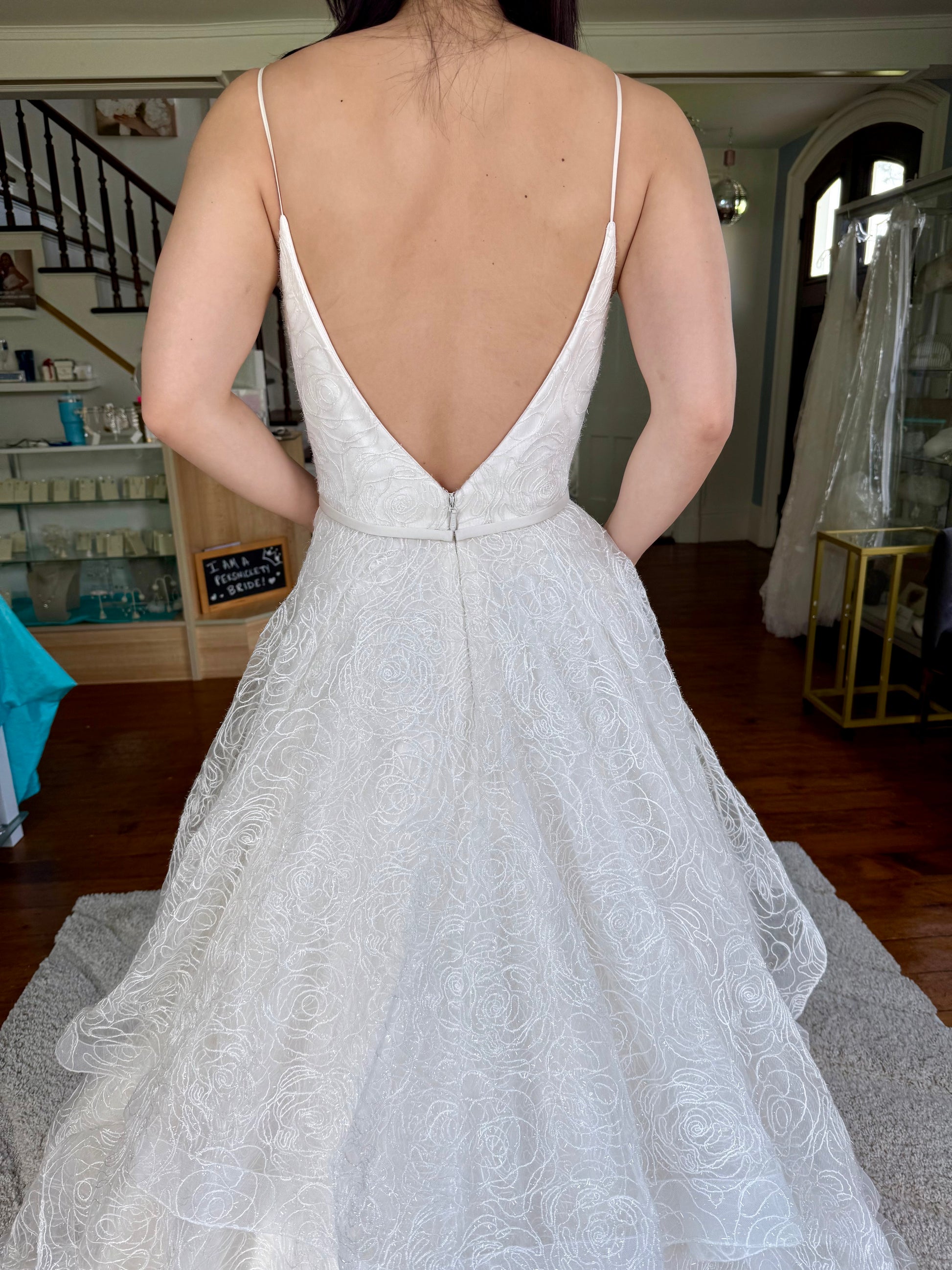 Paloma Blanca 4858 Wedding Dress Sample
