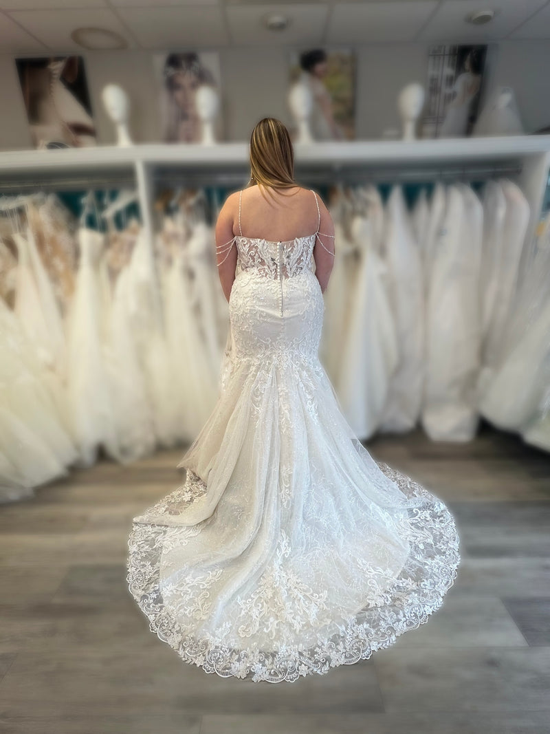 Justin Alexander 88252 Wedding Sample Dress