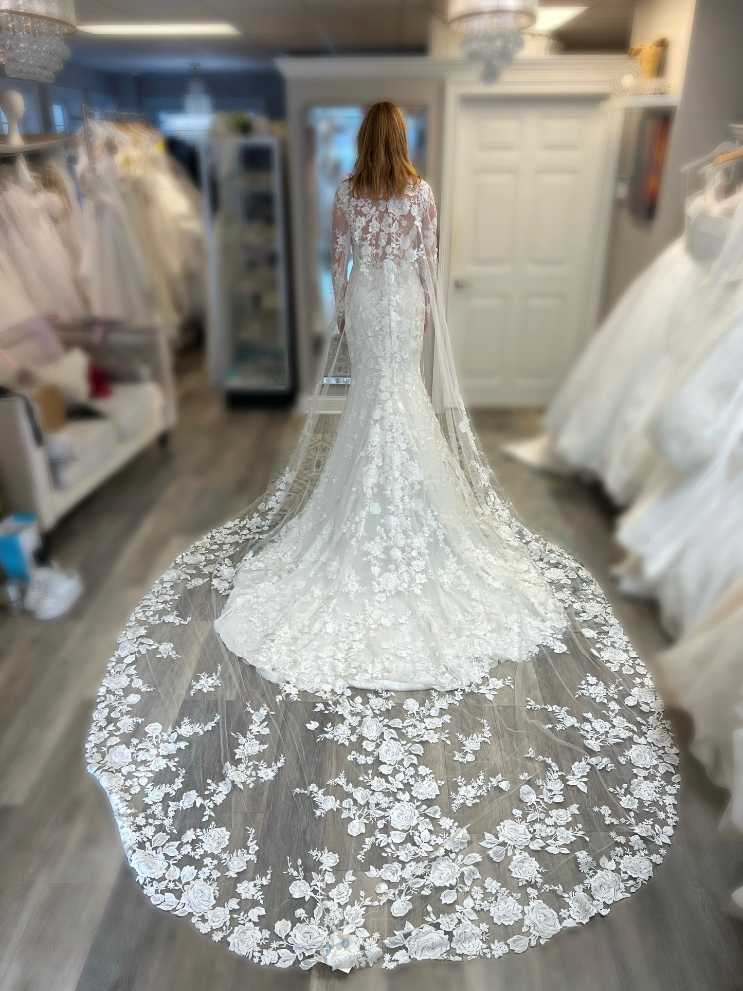 Atelier Pronovias 'HIBISCUS' Wedding Dress Sample Atelier Pronovias 'HIBISCUS' Wedding Dress Sample