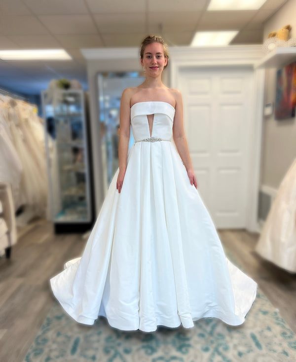 Justin Alexander 88095 Wedding Dress Sample