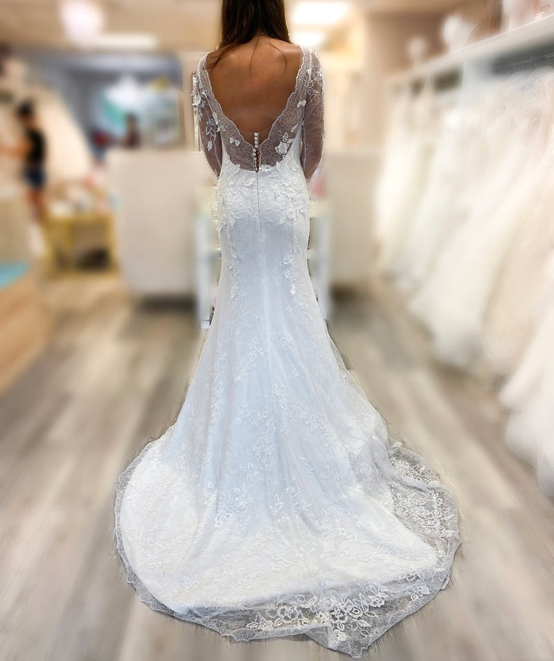 Monica Loretti 4242 Wedding Dress Sample