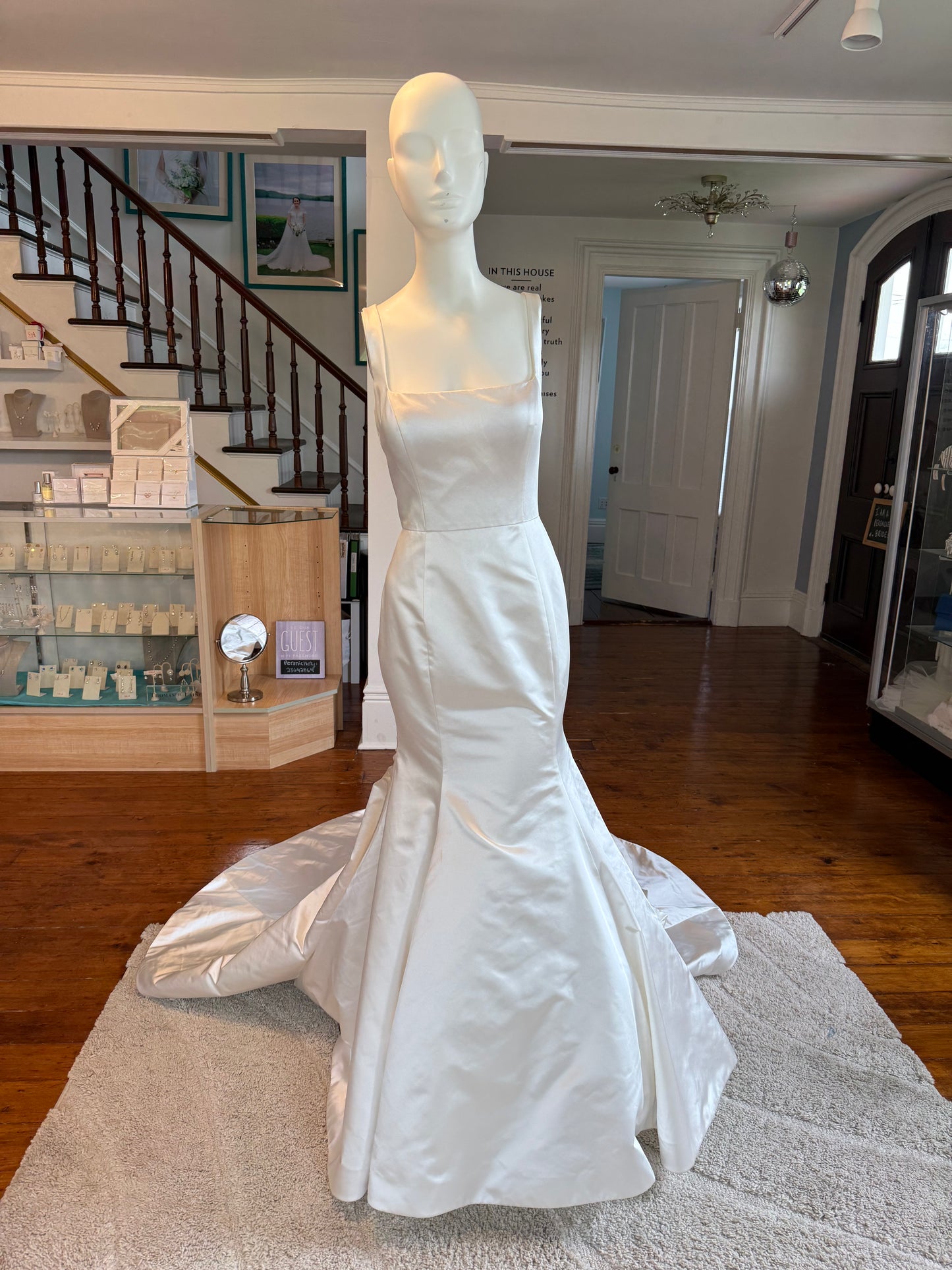 Bride Sample Bridal Sample Gowns – The Persnickety Bride