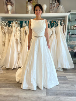 Paloma Blanca 4827 Wedding Dress Sample