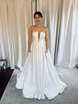 Justin Alexander Signature 99144 Dress Sample