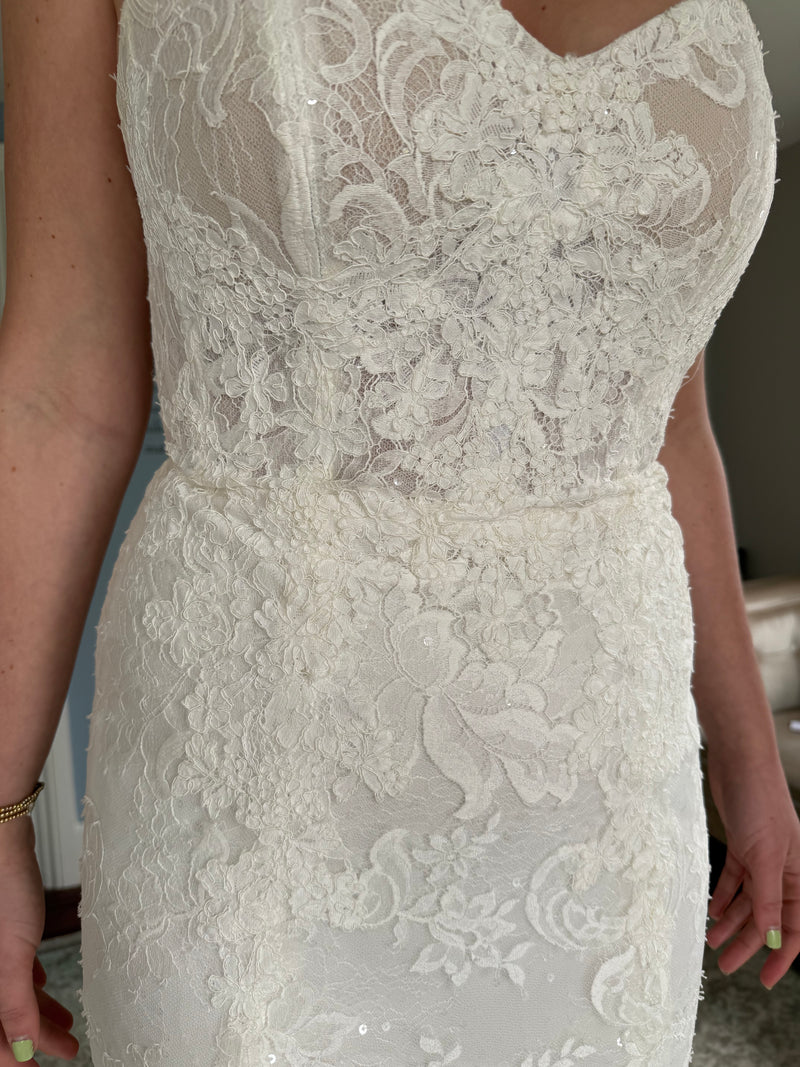 Lea- Ann Belter 'Serena' Wedding Dress Sample