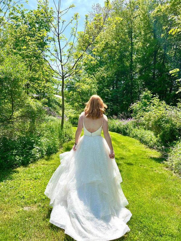 Paloma Blanca 4858 Wedding Dress Sample