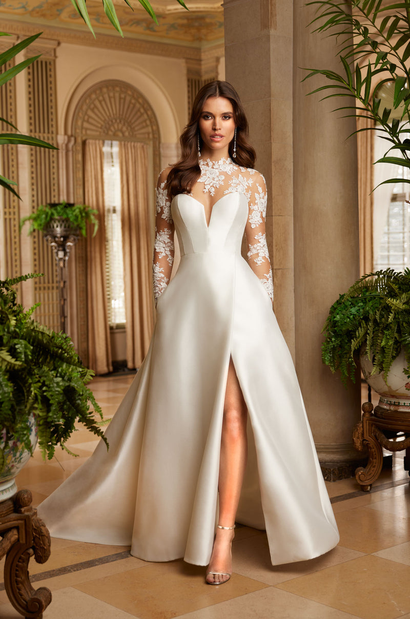 Paloma Blanca P5051 Wedding Dress Sample