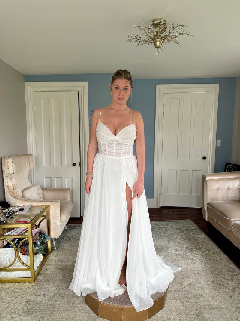 Paloma Blanca 5028 Wedding Dress Sample