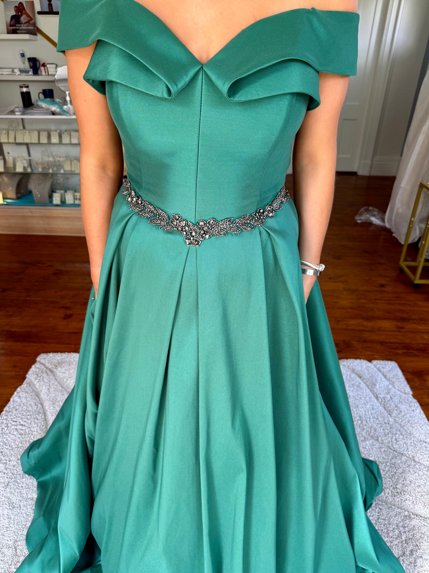 Terani 231M0347 Prom Dress - Emerald | NewYorkDress Terani 231M0347 Prom Dress - Emerald | NewYorkDress