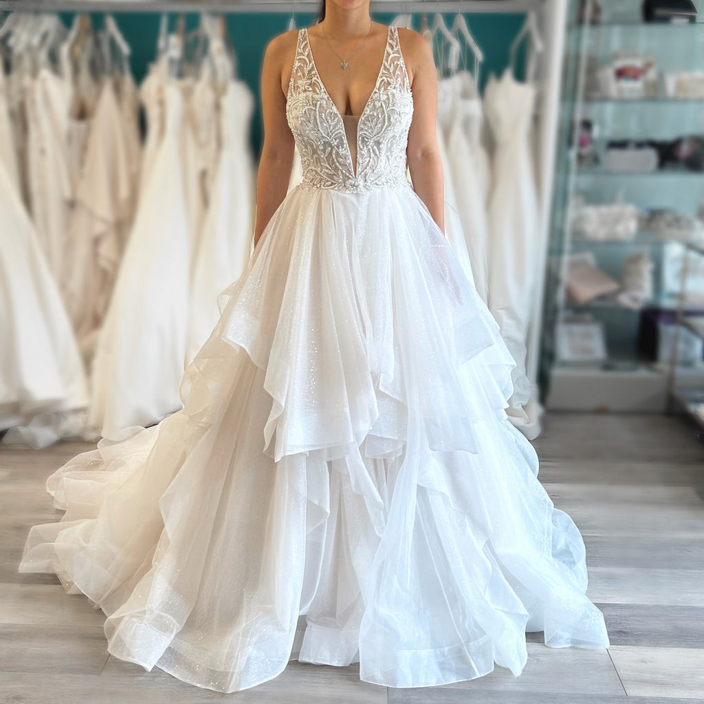 Casablanca 2518 - Nikki's Glitz and Glam Boutique | Bridal