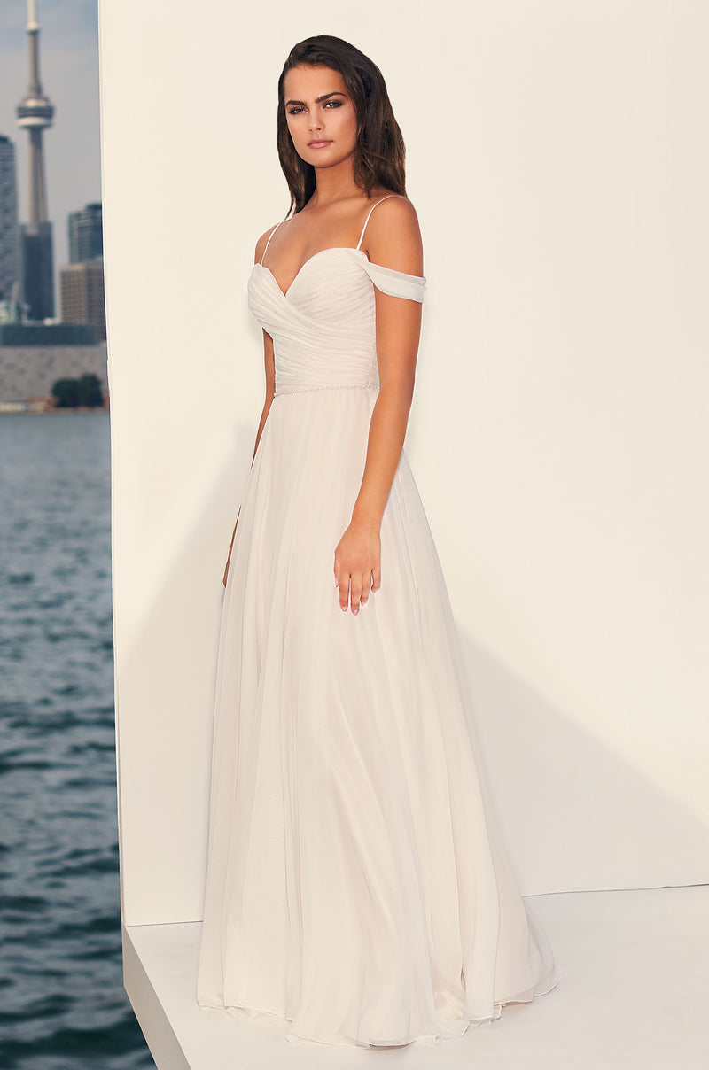 Paloma Blanca 4834 Wedding Dress Sample