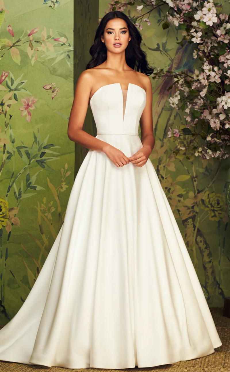 Paloma Blanca 4888 Wedding Dress Sample