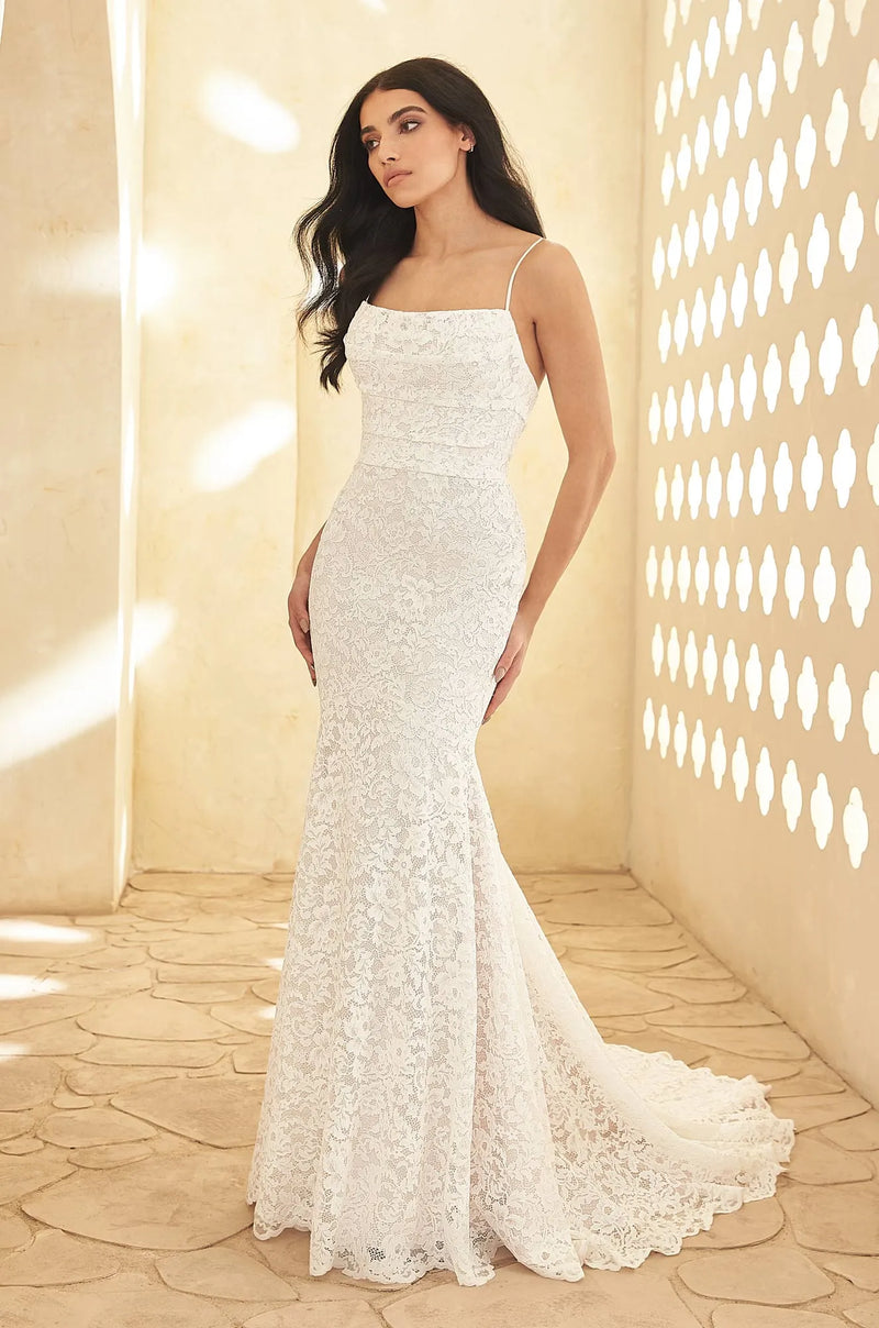 Paloma Blanca 5007 Wedding Dress Sample