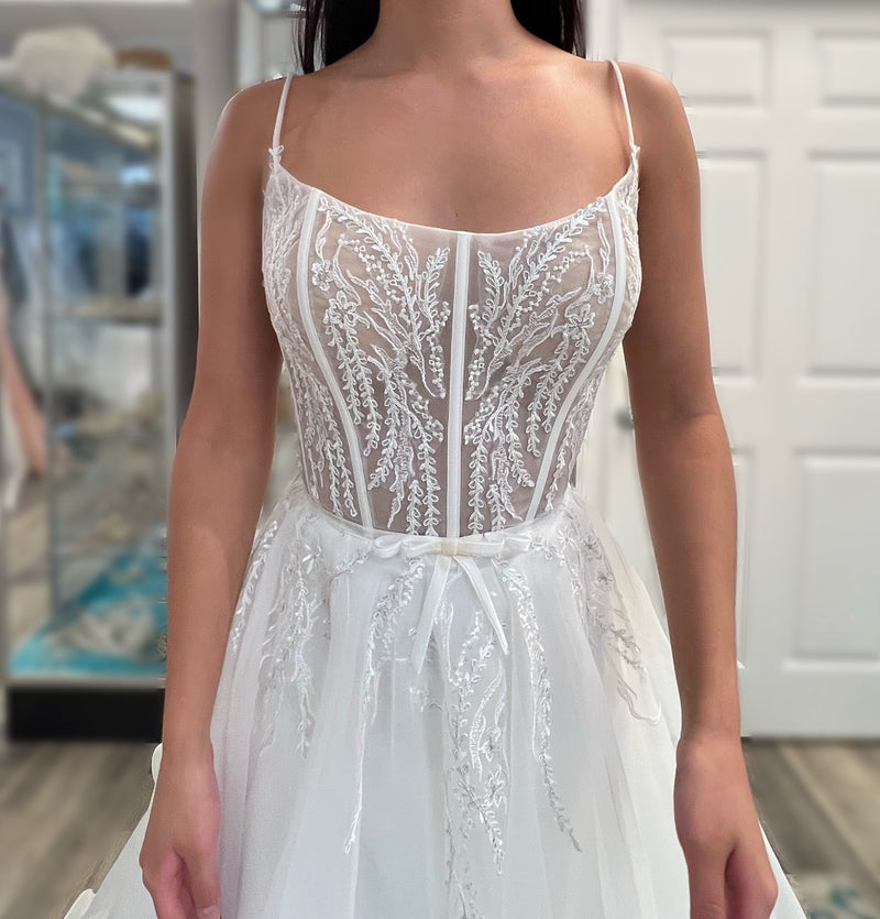 Paloma Blanca 4911 Wedding Dress Sample