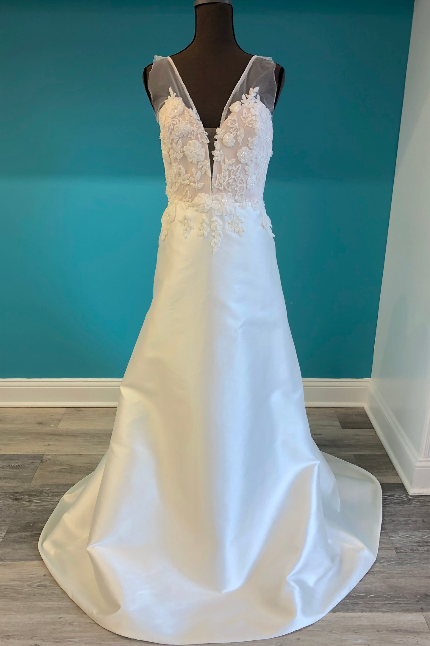 Atelier Pronovias Style CAITLIN – The Persnickety Bride