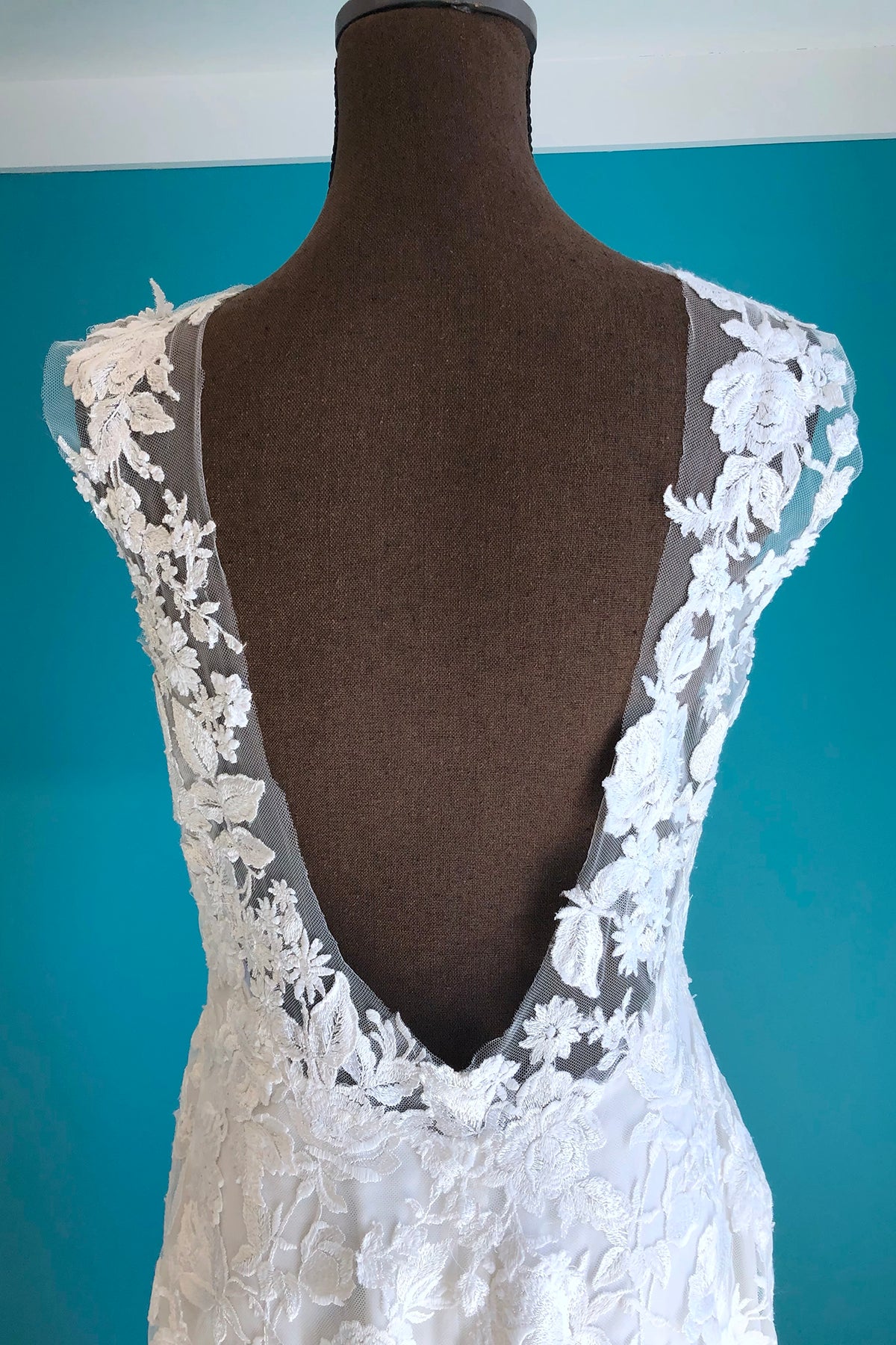 Atelier Pronovias 'HIBISCUS' Wedding Dress Sample The Persnickety Bride Atelier Pronovias 'HIBISCUS' Wedding Dress Sample The Persnickety Bride