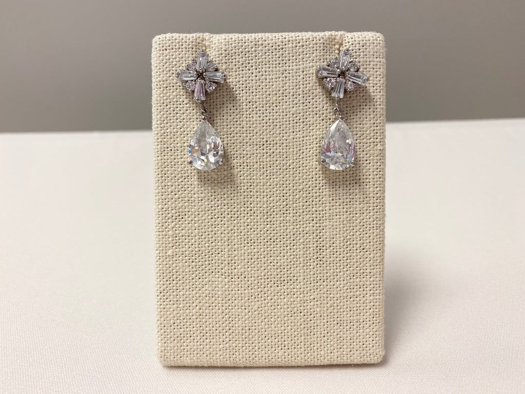 Your Paths Will Cross Diamontage Earrings - The Persnickety Bride