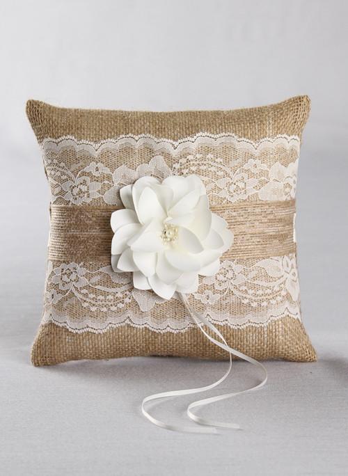 Rustic Garden Ring Pillow - The Persnickety Bride